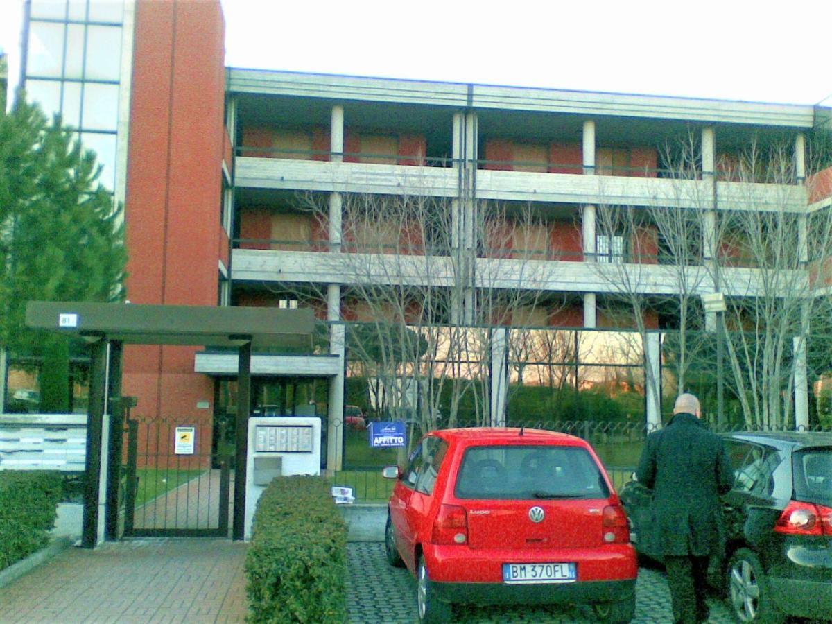 Casa Gisela Διαμέρισμα Ντεζεντσάνο ντελ Γκάρντα Εξωτερικό φωτογραφία