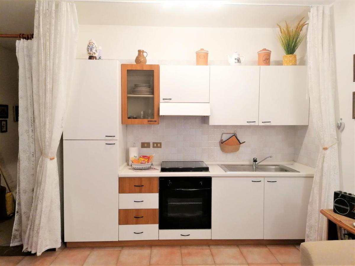 Casa Gisela Διαμέρισμα Ντεζεντσάνο ντελ Γκάρντα Εξωτερικό φωτογραφία