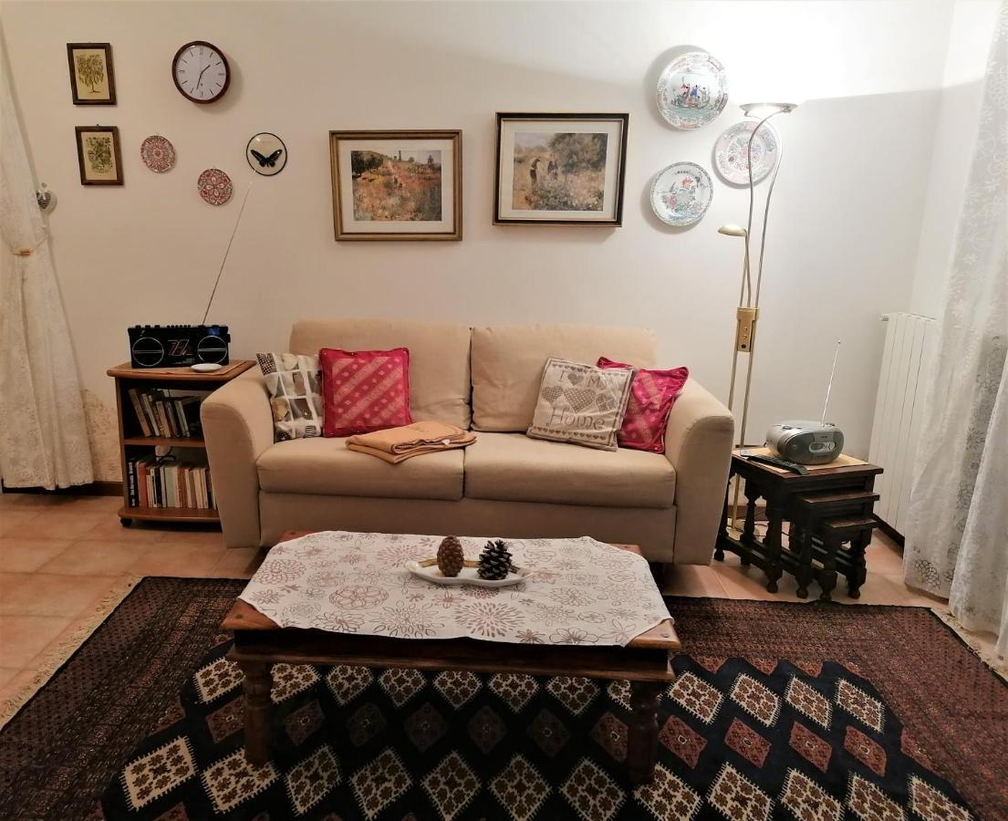 Casa Gisela Διαμέρισμα Ντεζεντσάνο ντελ Γκάρντα Εξωτερικό φωτογραφία