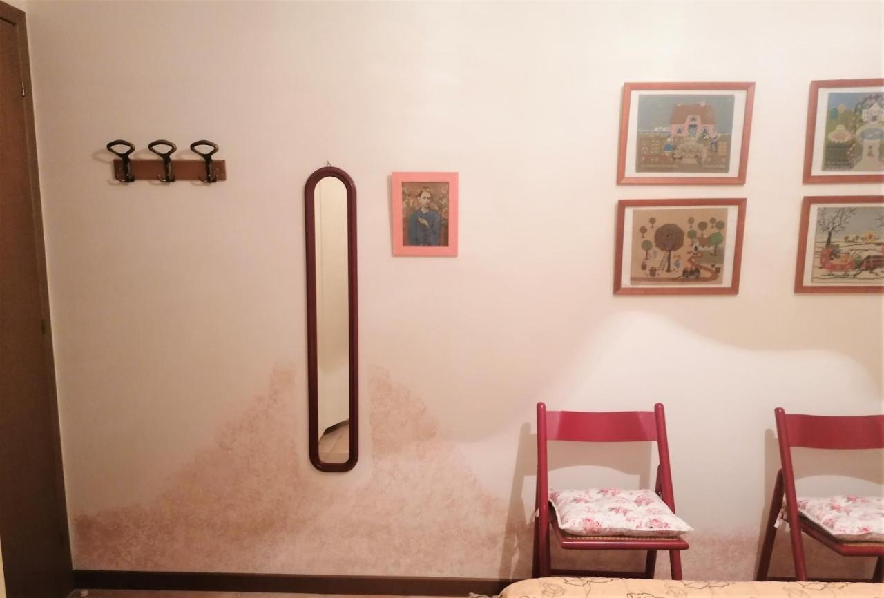 Casa Gisela Διαμέρισμα Ντεζεντσάνο ντελ Γκάρντα Εξωτερικό φωτογραφία